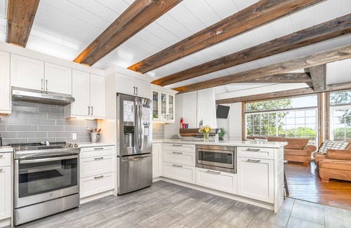Fenelon Falls House | Waterfront Cottage w/Firepit, Boathouse, Canoes & Game Room
