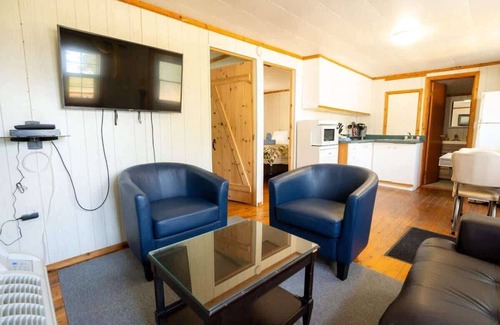 Tobermory Cabin | Waterfront Cottage | Fire Pit & Kayaks | Tobermory