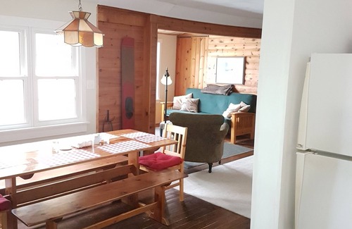 Minden Hills Cottage | Waterfront cottage on beautiful East Moore lake!
