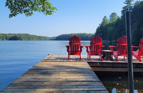 Minden Hills Cottage | Waterfront cottage on beautiful East Moore lake!