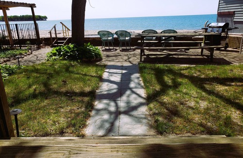 Angola on the Lake Cottage | Waterfront cottage on the shores of Lake Erie. Beautiful lake front views!