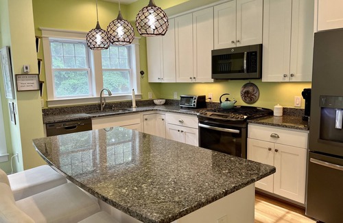 Weems Cottage | WATERFRONT COTTAGE, Only 5 years old, Located on Beautiful Taylor Creek