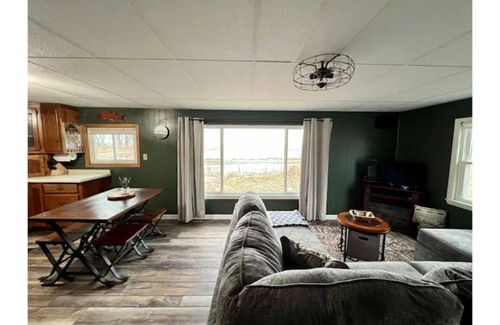 Oconto Cottage | Waterfront Cottage - Private Retreat - Beachside Fire Pit