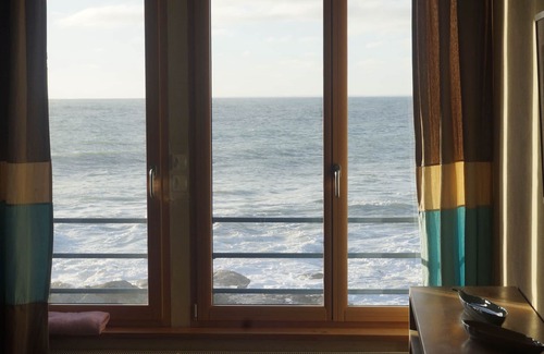 Penmarch Villa | Waterfront, Direct Access To The Sea, Sea View, Sandy beach