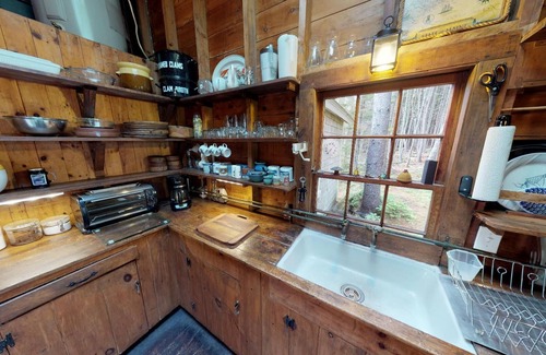 Milbridge Cabin | Waterfront Dog-Friendly Downeast Maine Cottage