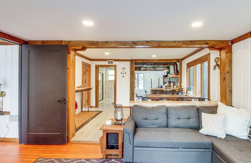 Duluth Cottage | Waterfront Duluth Cabin w/Deck & River View!