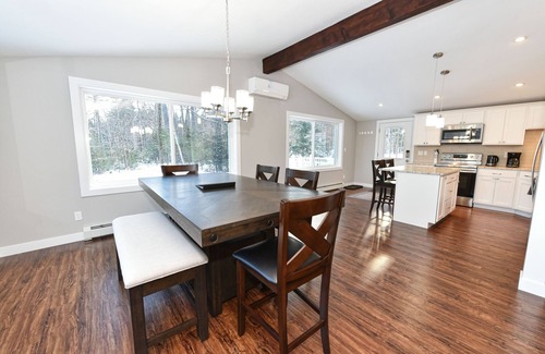 Chocorua House | Waterfront Duplex on Chocorua Lake w Kayaks, Fire Pit & Hot Tub - Must Visit!