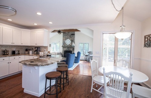New Milford House | Waterfront Family Retreat on Candlewood Lake
