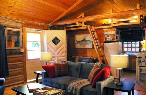 Gallatin Gateway House | Waterfront Gallatin River access w/fire pit - Historic Fly Fishing Cabin