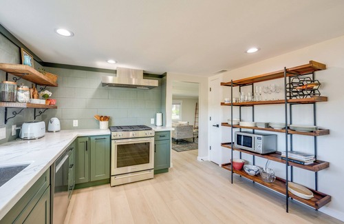 Lakewood House | Waterfront Gem w/Boat Dock & Lift in Lakewood!