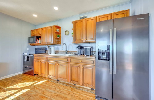 Arlington House | Waterfront Gem w/Dock & Kayaks in Jacksonville