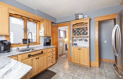 Fort Atkinson House | Waterfront Getaway: Kayaks, fishing, game room, fire pit, gathering room…