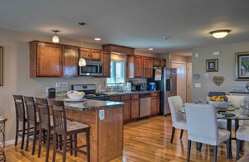 Mastic Beach House | Waterfront Home w/Large Deck & Dock on Narrow Bay