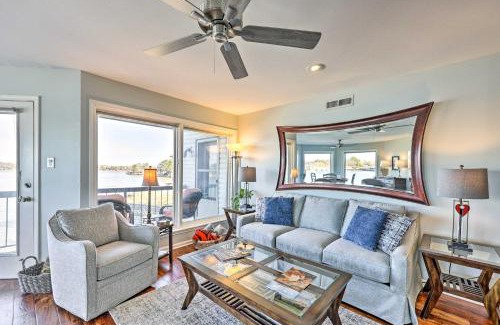 Lake Hamilton Apartment | Waterfront Hot Springs Condo Pool, Hot Tub Access