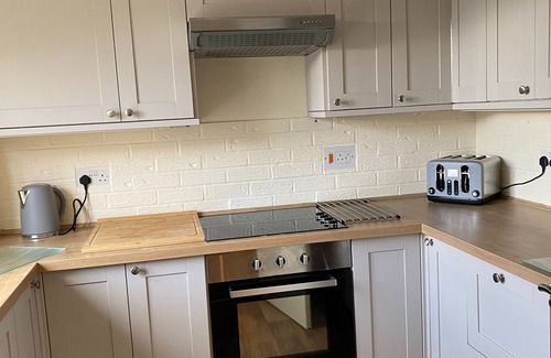 St Neots House | Waterfront House In The Heart Of St Neots