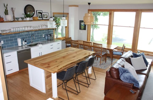 Town of Varick House | Waterfront House on Seneca Lake