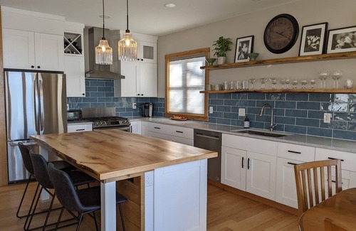 Town of Varick House | Waterfront House on Seneca Lake