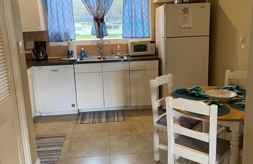 Grand View Park House | Waterfront House sleeps 6
