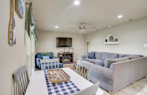 Lake Bridgeport House | Waterfront Lake Bridgeport Home with Private Dock