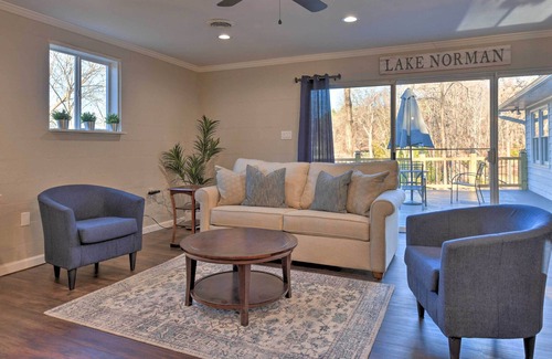 Mayhew House | Waterfront Lake Norman Escape w/ Dock & Fireplace!