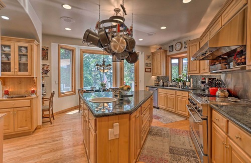 Cedar Glen House | Waterfront Lake Arrowhead Home w/View & Game Room