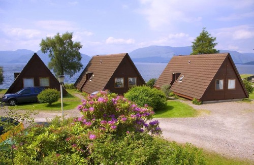 Kentallen Cottage | Waterfront Lodge 7 with Hot Tub
