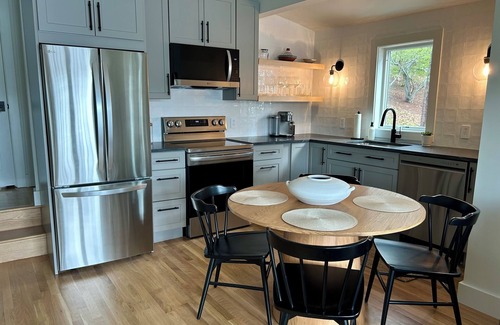 Eastham House | Waterfront Modern Home in Eastham, on a Pond