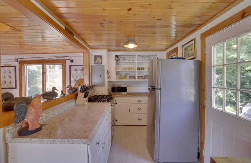 Nobleboro Cottage | Waterfront Nobleboro Cottage w/Kayaks & Boat Dock