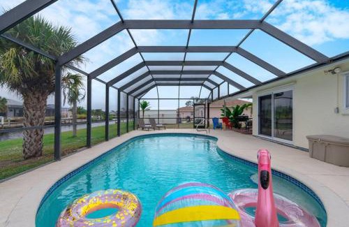 Port Charlotte House | Waterfront Oasis -3BR - Heated Pool -BBQ -Private Dock
