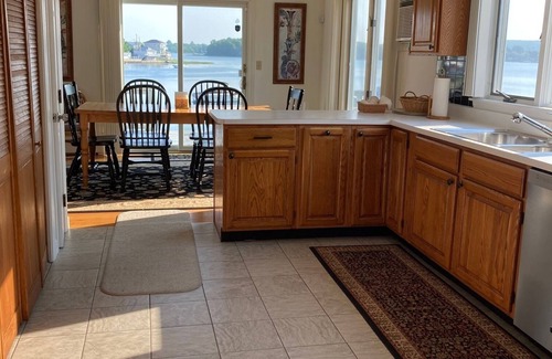 Portsmouth House | Waterfront Oasis-Dynamic Newport County: Kayaks-Fire Pit-BBQ. Avail. 9/1+