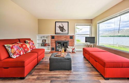 Oroville House | Waterfront Osoyoos Lake Cottage with Beach and Patio!