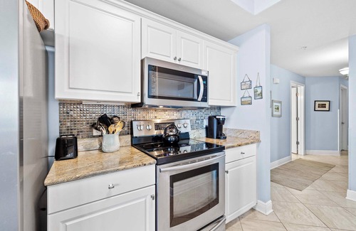 Miramar Beach Condo | Waterfront PCB Condo w/Balcony + Beach Gear!