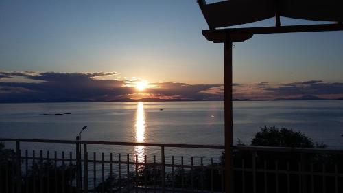 Saronida Apartment | Waterfront Penthouse