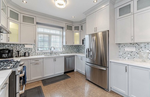 Churchill Meadows House | Waterfront Presidential Villa