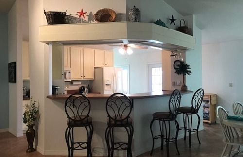 Indian Harbor Estates House | Waterfront private home located in Oak Hill - Edgewater area.