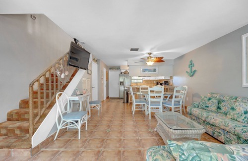 Rock Harbor House | Waterfront - Private Lagoon - in Park on the Ocean side -beach, pool