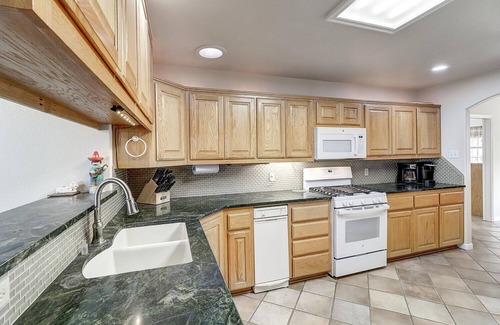 Ingleside House | Waterfront! Private pier! Fantastic fishing!