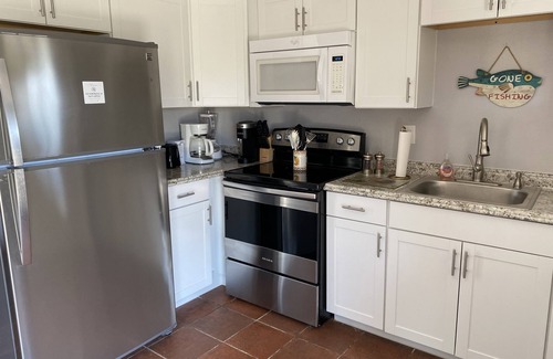 Oakland Hills Condo | Waterfront Retreat in Rotonda West golf community