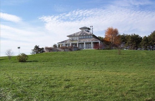 Grand Isle County House | Waterfront, Sandy Beaches, Airstrip, Private Retreat