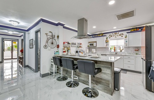 Slidell House | Waterfront Slidell Home w/Patio: 3 Mi to Beach!