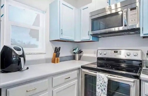 Royal Harbor Condo | Waterfront smart Condo- Walk to 5th Ave.