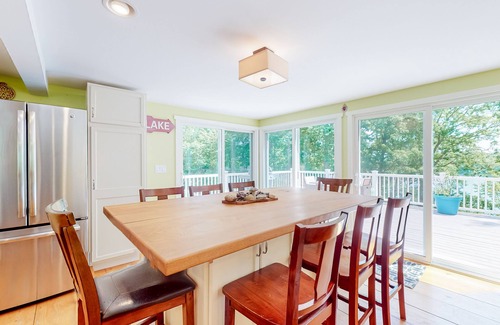 West Wareham House | Waterfront stay with private beach access, dock & water toys - year-round home