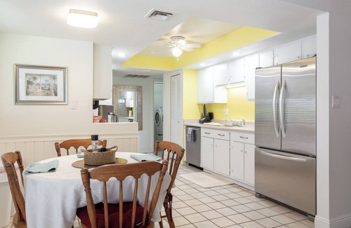 Dobson Ranch House | Waterfront Vacation Home Executive Rental-peaceful residential LAKE neighborhood