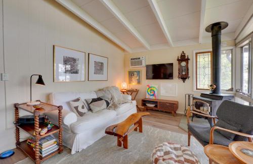 Kauneonga Lake House | Waterfront White Lake Vacation Rental!