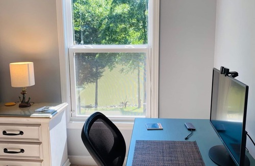 Belmont House | Waterfront with Beach, Easy Water Access, Kayaks, Paddleboards, Boat Rentals!