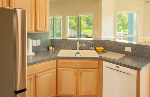 Seven Coves House | Waterfront with Boat Slip, Sports Bar, SUP'S, Great Location!