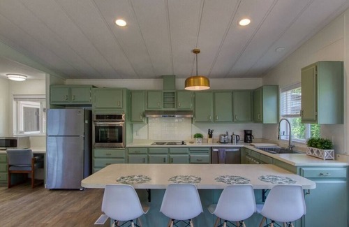 Lilliwaup House | Waterfront with Hot tub, Fire-pit, Kayak