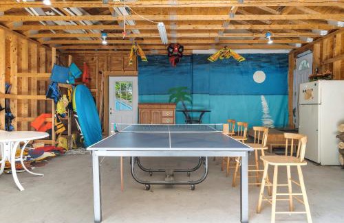 Lyman House | Waterfront with Kayaks SUPs and Ping Pong Table