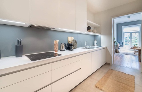 Quartier du Sablon - Zavelwijk Apartment | Waterloo I - One Bedroom Apartment, Sleeps 4