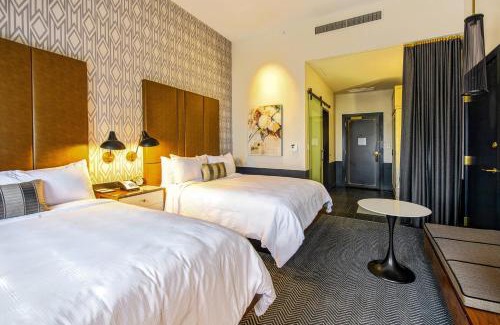 Historic Downtown Baton Rouge Hotel | WATERMARK Baton Rouge, Autograph Collection
